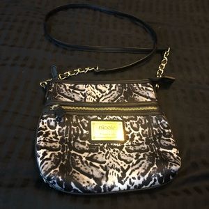 Nicole Miller black & white cross body purse